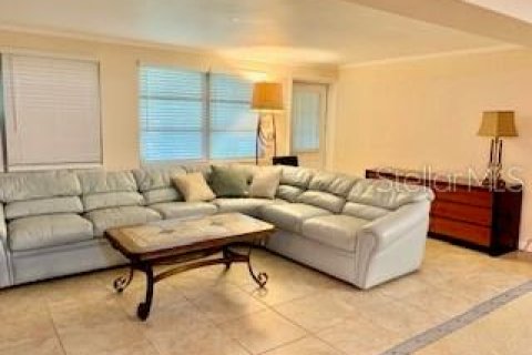 Villa ou maison à louer à Clearwater, Floride: 3 chambres, 157.93 m2 № 1588669 - photo 3
