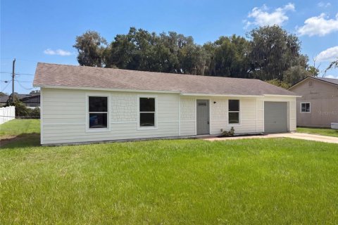 Casa en Deltona, Florida 3 dormitorios, 89.19 m2 № 2360897