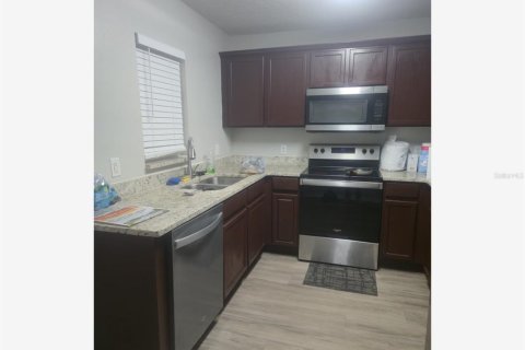 Townhouse in Valrico, Florida 3 bedrooms, 144.93 sq.m. № 2391566 - photo 26