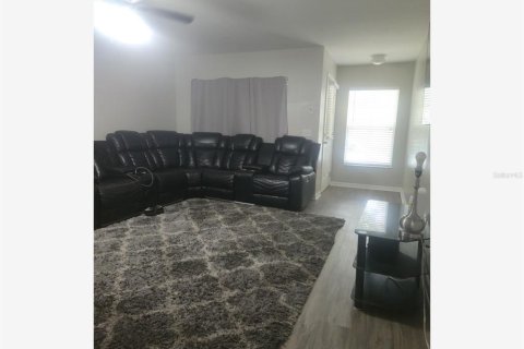 Townhouse in Valrico, Florida 3 bedrooms, 144.93 sq.m. № 2391566 - photo 17