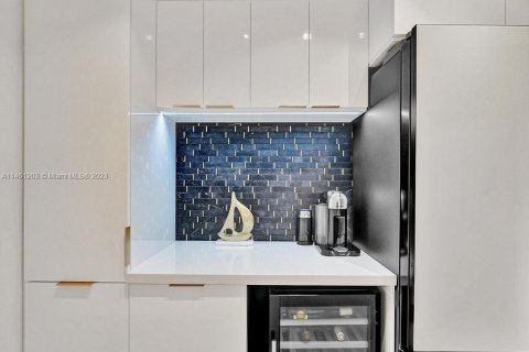 Copropriété à vendre à Hallandale Beach, Floride: 2 chambres, 89.65 m2 № 2014991 - photo 19