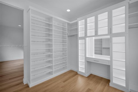 Villa ou maison à vendre à Cooper City, Floride: 4 chambres, 371.61 m2 № 2025317 - photo 15