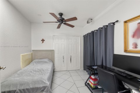 Casa en venta en Homestead, Florida, 4 dormitorios, 193.14 m2 № 1893550 - foto 23