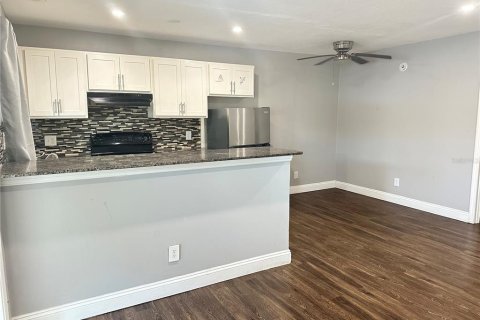 Apartment in Saint Petersburg, Florida 1 bedroom, 53.88 sq.m. № 1888541 - photo 6
