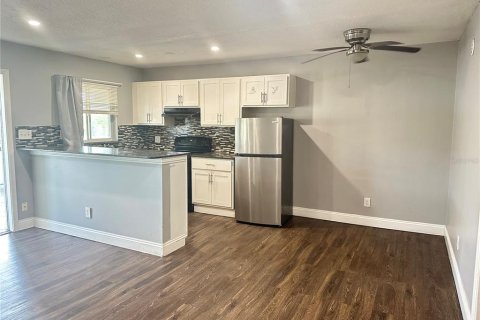 Apartment in Saint Petersburg, Florida 1 bedroom, 53.88 sq.m. № 1888541 - photo 7