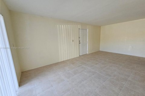 Condominio en venta en West Palm Beach, Florida, 2 dormitorios, 65.77 m2 № 1890893 - foto 5