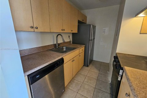 Condominio en venta en West Palm Beach, Florida, 2 dormitorios, 65.77 m2 № 1890893 - foto 7