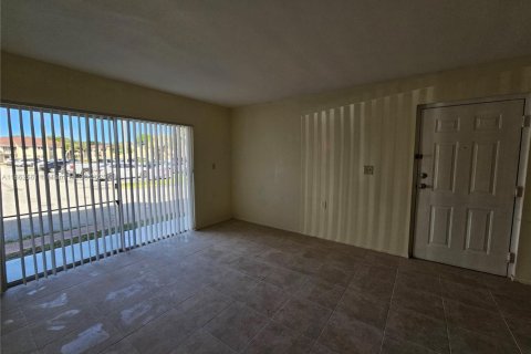 Condominio en venta en West Palm Beach, Florida, 2 dormitorios, 65.77 m2 № 1890893 - foto 4