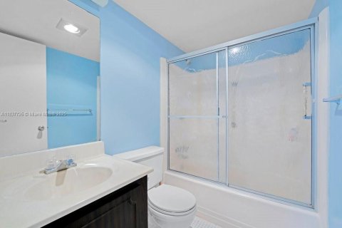 Снять в аренду кондоминиум в Санрайз, Флорида 2 спальни, 80.64м2, № 1961046 - фото 11