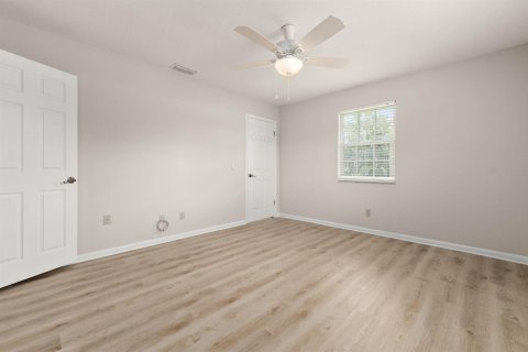 House in St. Lucie, Florida 3 bedrooms, 155.8 sq.m. № 2389899 - photo 20