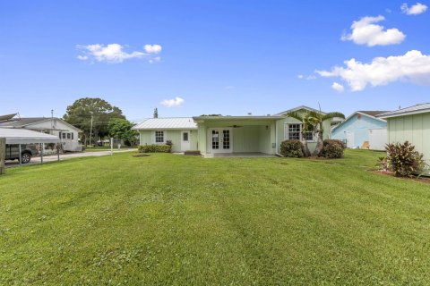 House in St. Lucie, Florida 3 bedrooms, 155.8 sq.m. № 2389899 - photo 26
