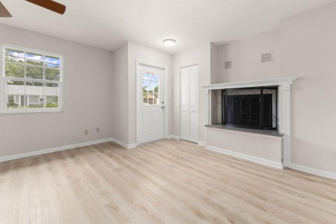 House in St. Lucie, Florida 3 bedrooms, 155.8 sq.m. № 2389899 - photo 3