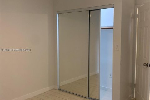 Купить кондоминиум в Майами-Бич, Флорида 1 спальня, 69.49м2, № 2012684 - фото 6