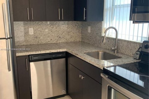 Купить кондоминиум в Майами-Бич, Флорида 1 спальня, 69.49м2, № 2012684 - фото 16