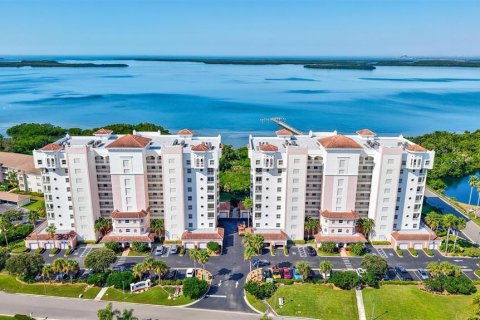 Condominio en Palmetto, Florida, 3 dormitorios № 2200630