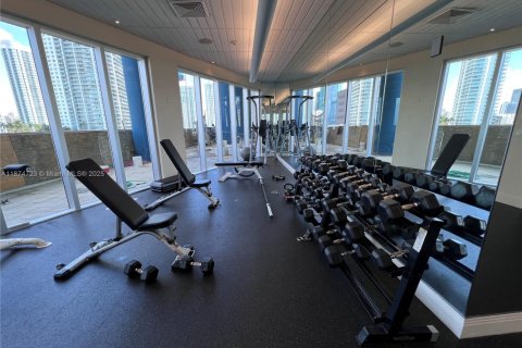 Купить кондоминиум в Майами, Флорида 1 спальня, 80.92м2, № 1925937 - фото 21