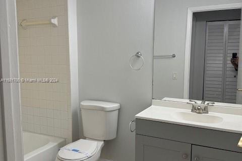 Condo in Sunrise, Florida, 2 bedrooms  № 1709560 - photo 23