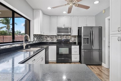 Casa en venta en Sunrise, Florida, 3 dormitorios, 156.35 m2 № 2027188 - foto 9