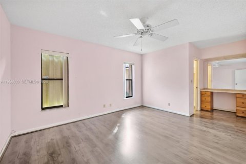 Casa en venta en Sunrise, Florida, 3 dormitorios, 156.35 m2 № 2027188 - foto 20