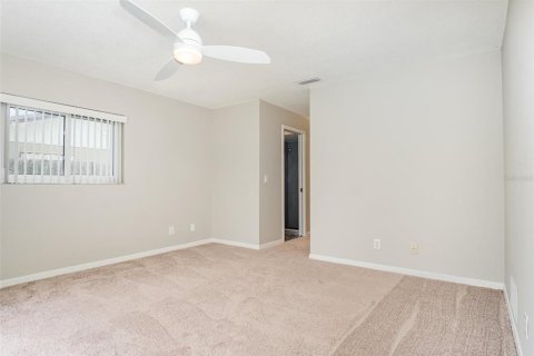 Casa en venta en Palm Coast, Florida, 3 dormitorios, 164.34 m2 № 1912062 - foto 9