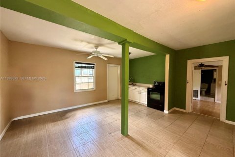 Casa en venta en Homestead, Florida, 5 dormitorios, 306.67 m2 № 2328680 - foto 29