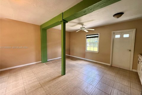 Casa en venta en Homestead, Florida, 5 dormitorios, 306.67 m2 № 2328680 - foto 28