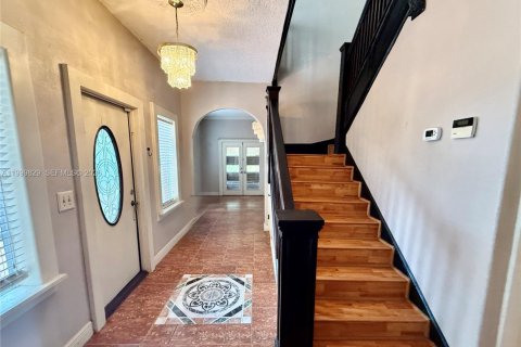 Casa en venta en Homestead, Florida, 5 dormitorios, 306.67 m2 № 2328680 - foto 6
