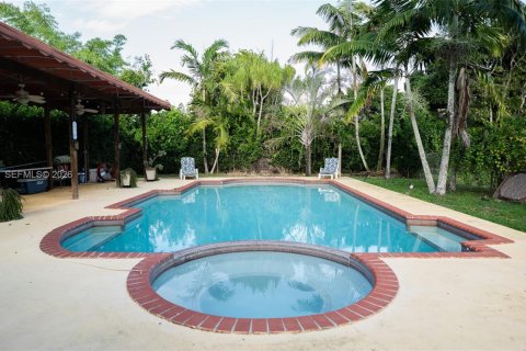 Casa en venta en Homestead, Florida, 5 dormitorios, 306.67 m2 № 2328680 - foto 26