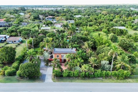 Casa en venta en Homestead, Florida, 5 dormitorios, 306.67 m2 № 2328680 - foto 2