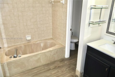 Villa ou maison à louer à Plantation, Floride: 3 chambres, 213.68 m2 № 1999013 - photo 19