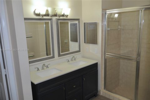 Villa ou maison à louer à Plantation, Floride: 3 chambres, 213.68 m2 № 1999013 - photo 18