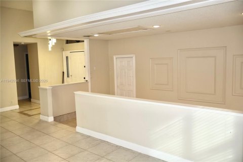 Villa ou maison à louer à Plantation, Floride: 3 chambres, 213.68 m2 № 1999013 - photo 8