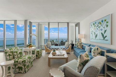 Купить кондоминиум в Майами, Флорида 3 спальни, 405.98м2, № 1980807 - фото 2