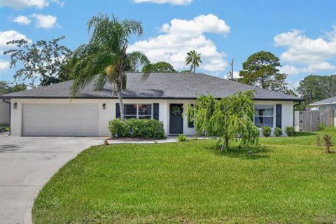 Villa ou maison à Edgewater, Floride 3 chambres, 140.19 m2 № 2355644