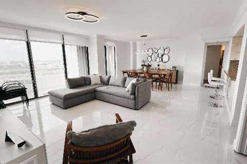 Copropriété à louer à Aventura, Floride: 3 chambres, 141.68 m2 № 2011056 - photo 3