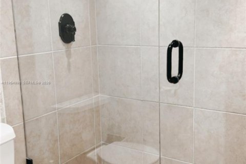 Copropriété à louer à Aventura, Floride: 3 chambres, 141.68 m2 № 2011056 - photo 27