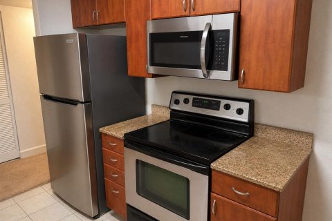 Condo in Orlando, Florida, 1 bedroom  № 2204426 - photo 5