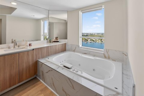 Купить кондоминиум в Авентура, Флорида 3 спальни, 226.68м2, № 2023415 - фото 25