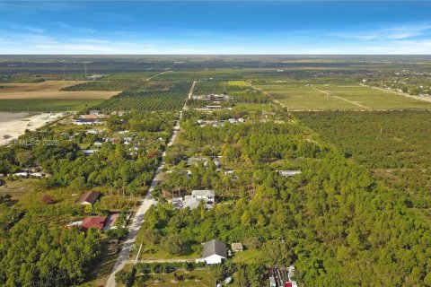 Terrain à vendre à Florida City, Floride № 1999035 - photo 17