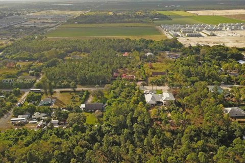 Terrain à vendre à Florida City, Floride № 1999035 - photo 9
