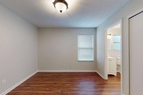 Casa en venta en Tampa, Florida, 3 dormitorios, 97.73 m2 № 2387555 - foto 27