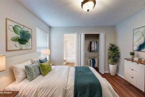 Casa en venta en Tampa, Florida, 3 dormitorios, 97.73 m2 № 2387555 - foto 30