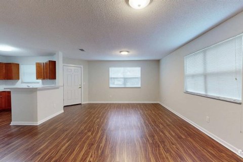 Casa en venta en Tampa, Florida, 3 dormitorios, 97.73 m2 № 2387555 - foto 16