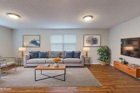 Casa en venta en Tampa, Florida, 3 dormitorios, 97.73 m2 № 2387555 - foto 19