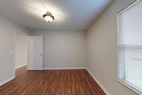 Casa en venta en Tampa, Florida, 3 dormitorios, 97.73 m2 № 2387555 - foto 25