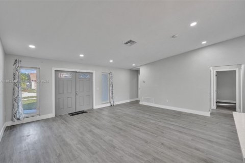 Villa ou maison à vendre à Pembroke Pines, Floride: 3 chambres, 144.93 m2 № 1929670 - photo 7