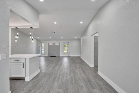 Villa ou maison à vendre à Pembroke Pines, Floride: 3 chambres, 144.93 m2 № 1929670 - photo 10