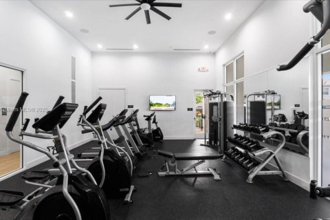 Снять в аренду таунхаус в Хомстед, Флорида 3 спальни, 129.41м2, № 1959446 - фото 27