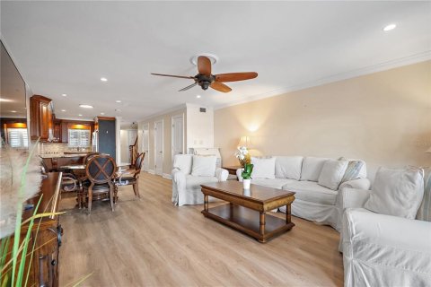 Adosado en venta en Saint Petersburg, Florida, 3 dormitorios, 133.5 m2 № 1910859 - foto 11