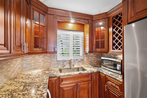 Adosado en venta en Saint Petersburg, Florida, 3 dormitorios, 133.5 m2 № 1910859 - foto 7